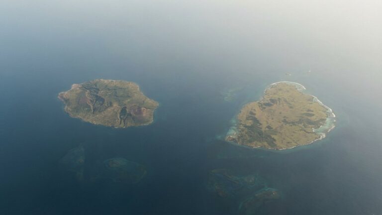 Vue aérienne de la Réunion et l'île Maurice dans l'océan Indien