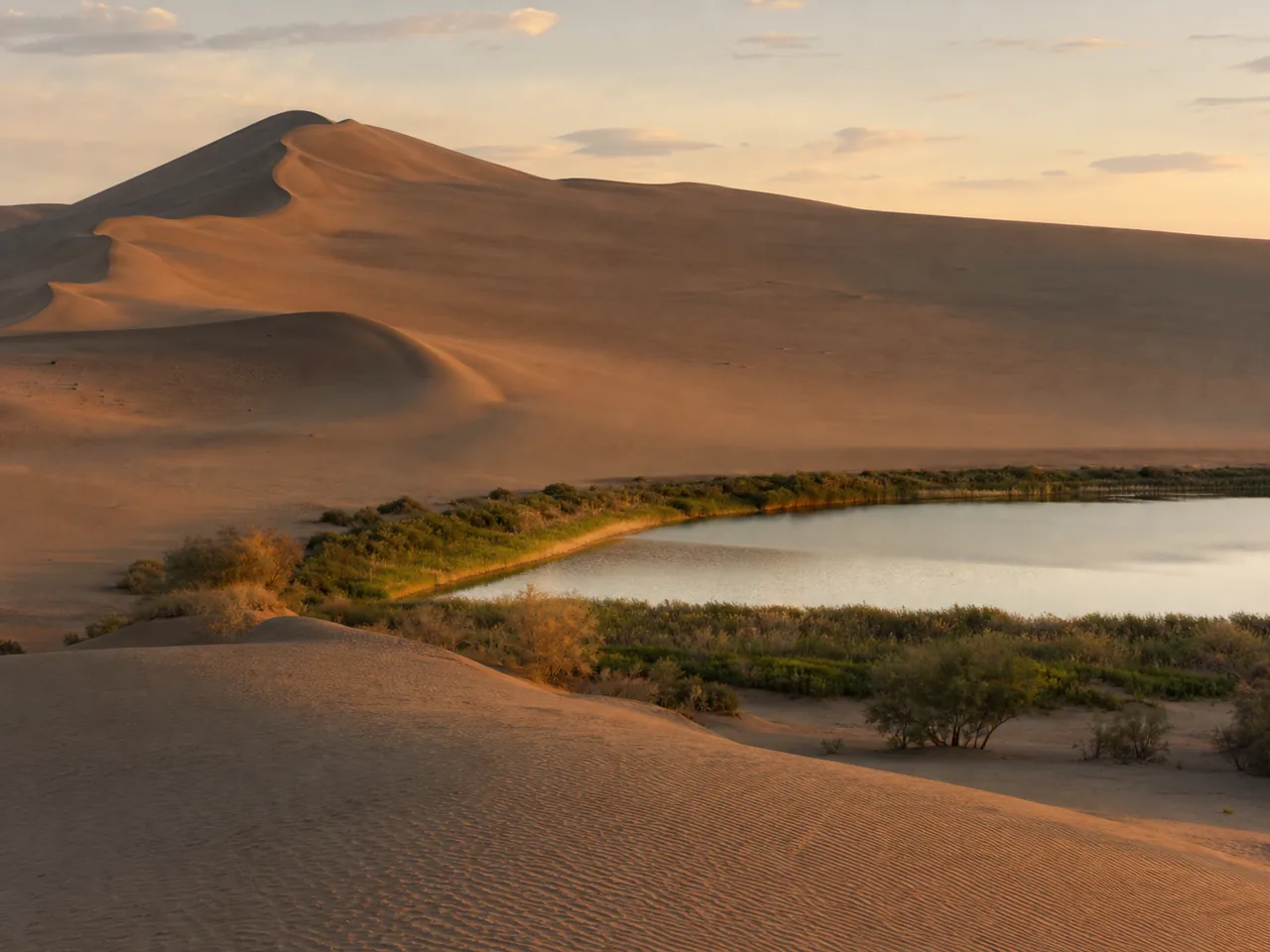 Lumière du soir sur les dunes de Mingsha Shan